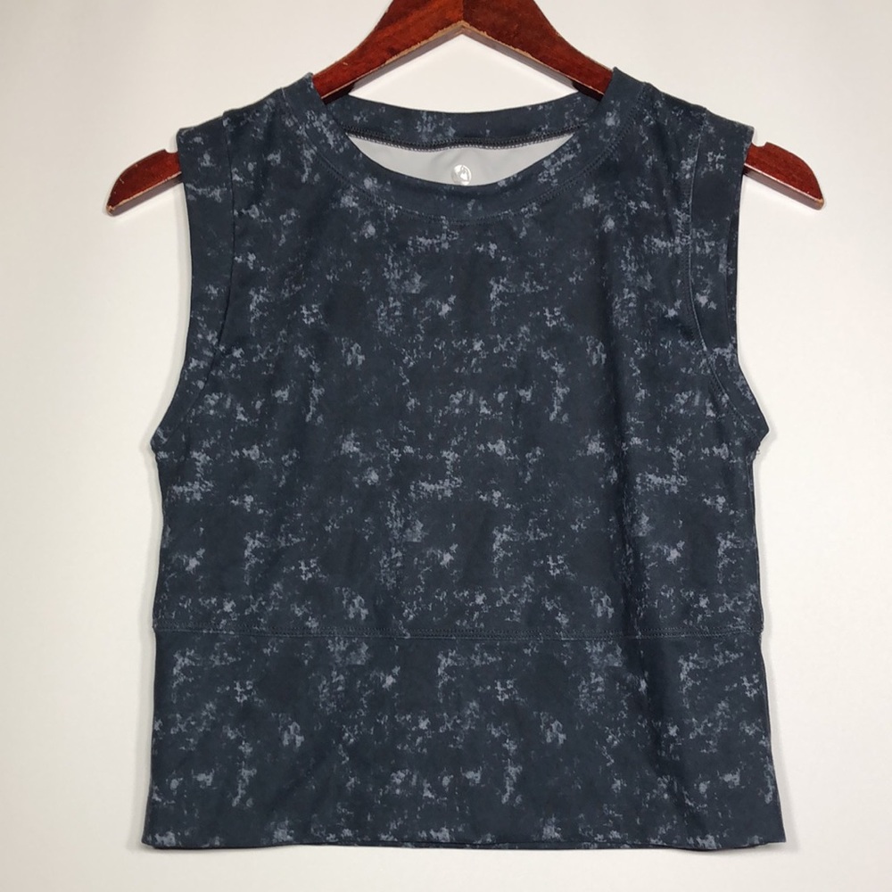 LegEnd cropped sleeveless shirt